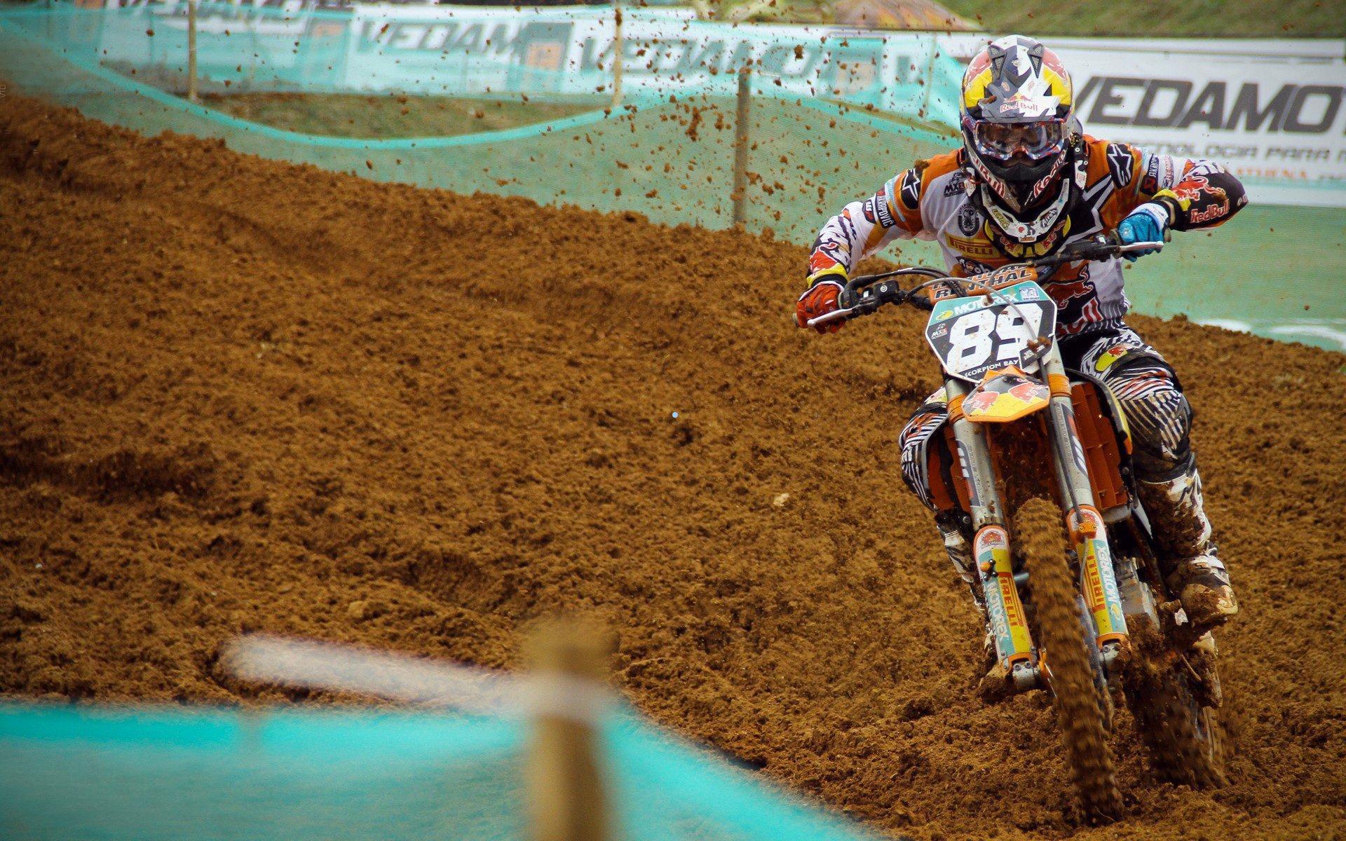 较量未因哨响而止，未夺冠申花比海港更早进入拼命模式